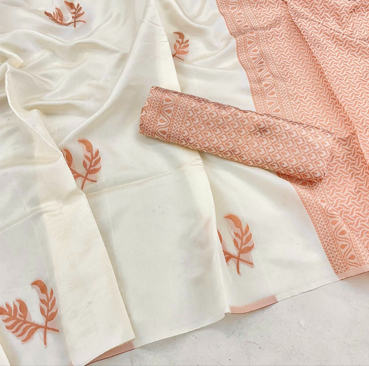 White banarasi silk jacquard work saree