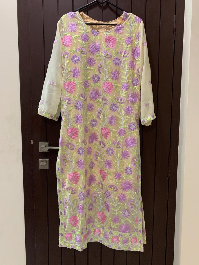 Aishwarya rai cream multicolored threadwork salwar suit