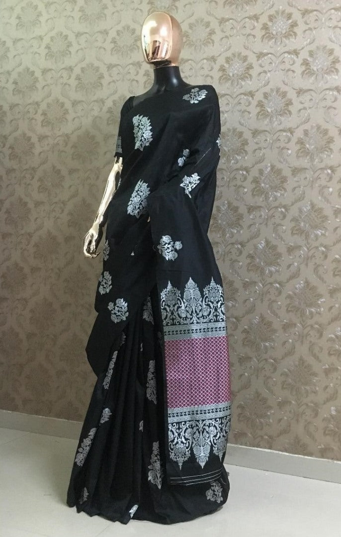 Black heavy weaving pallu silk saree