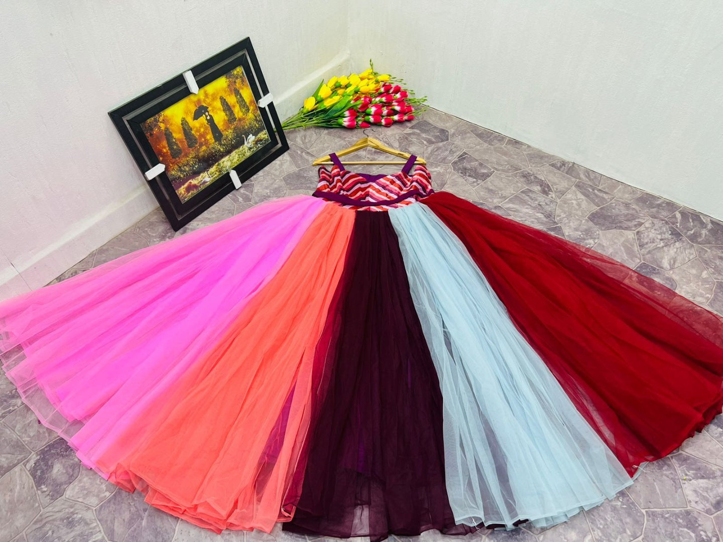 Multicolor soft net gown