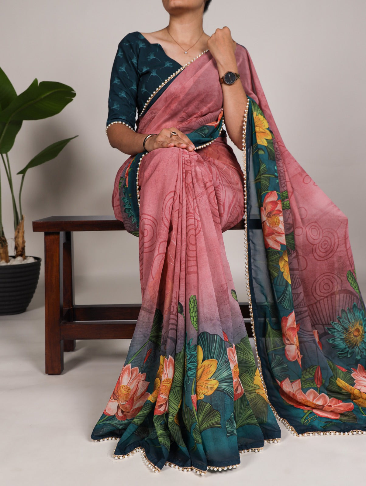 Georgette floral printed pearl lace border stylish saree Peach Free Size