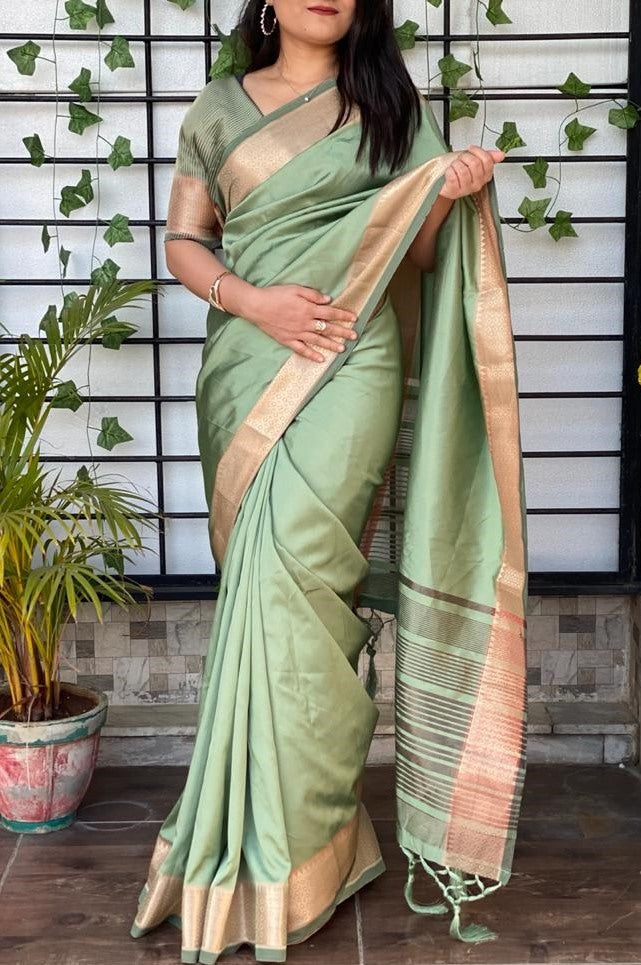 Pista green kanjivaram silk jacquard weaving work saree