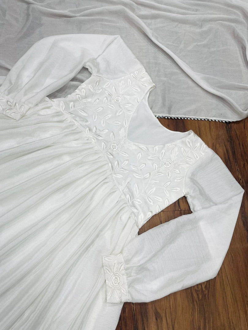 White chinon silk thread embroidered kurti