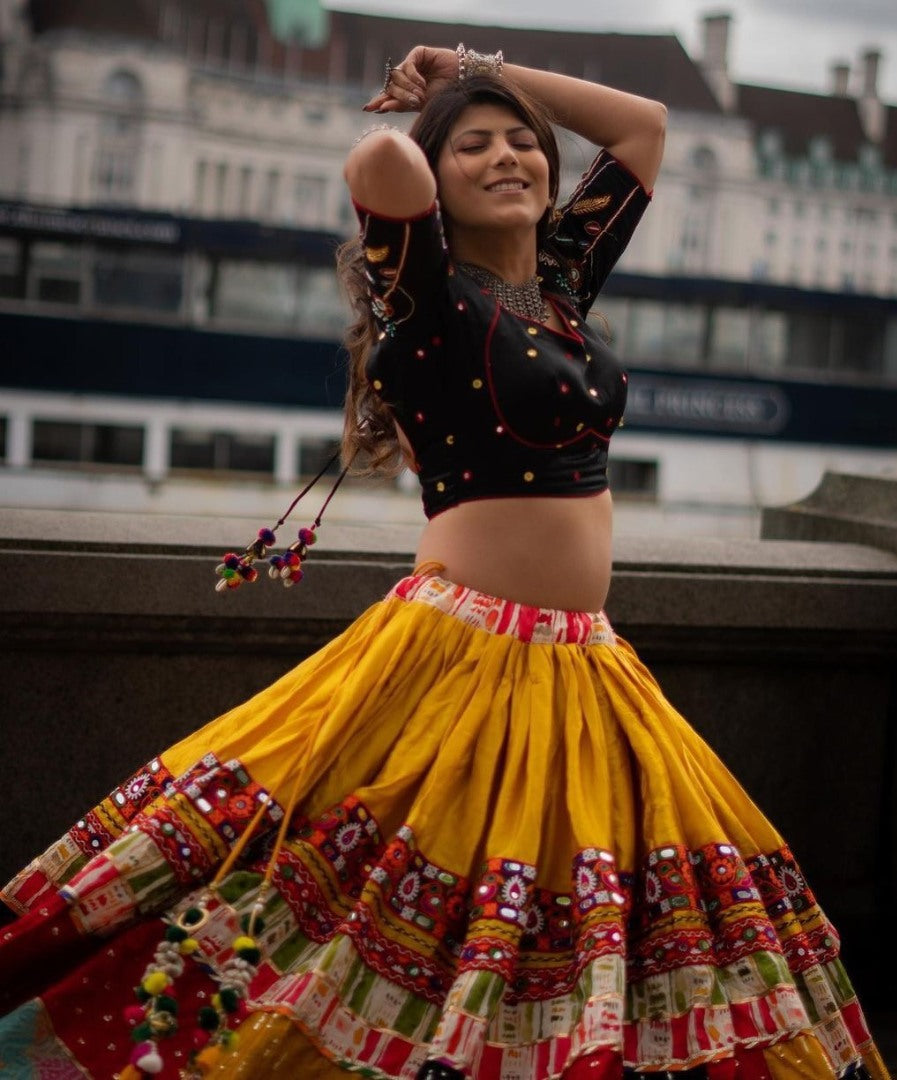 Yellow cotton print and mirror work gujarati garba navratri lehenga chaniya choli