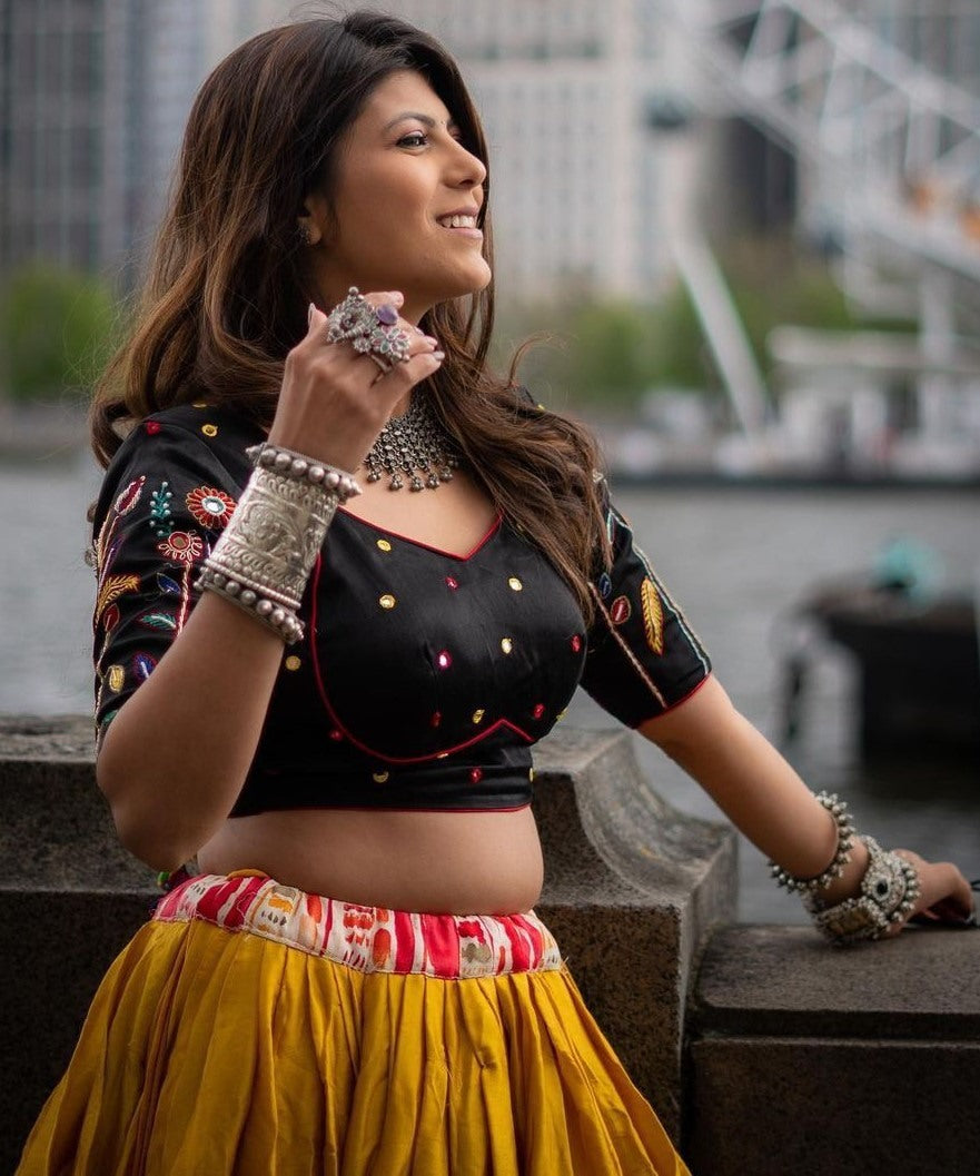 Yellow cotton print and mirror work gujarati garba navratri lehenga chaniya choli