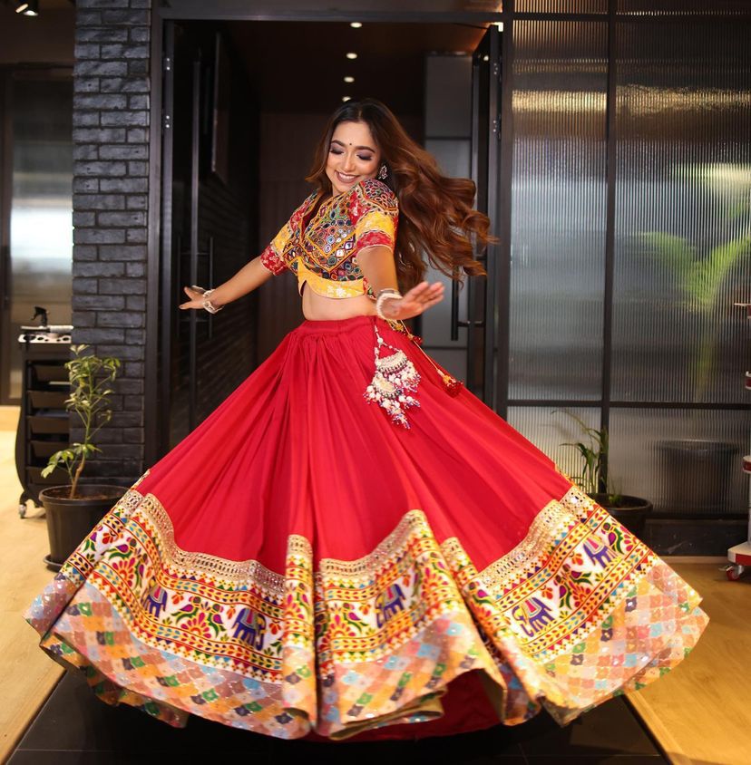 Red cotton gujarati garba navratri lehenga chaniya choli