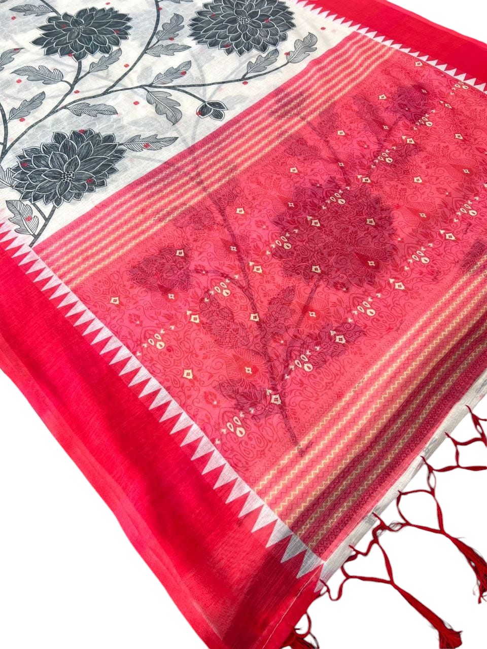 White Linen Cotton Digital Printed Casual Wear Saree