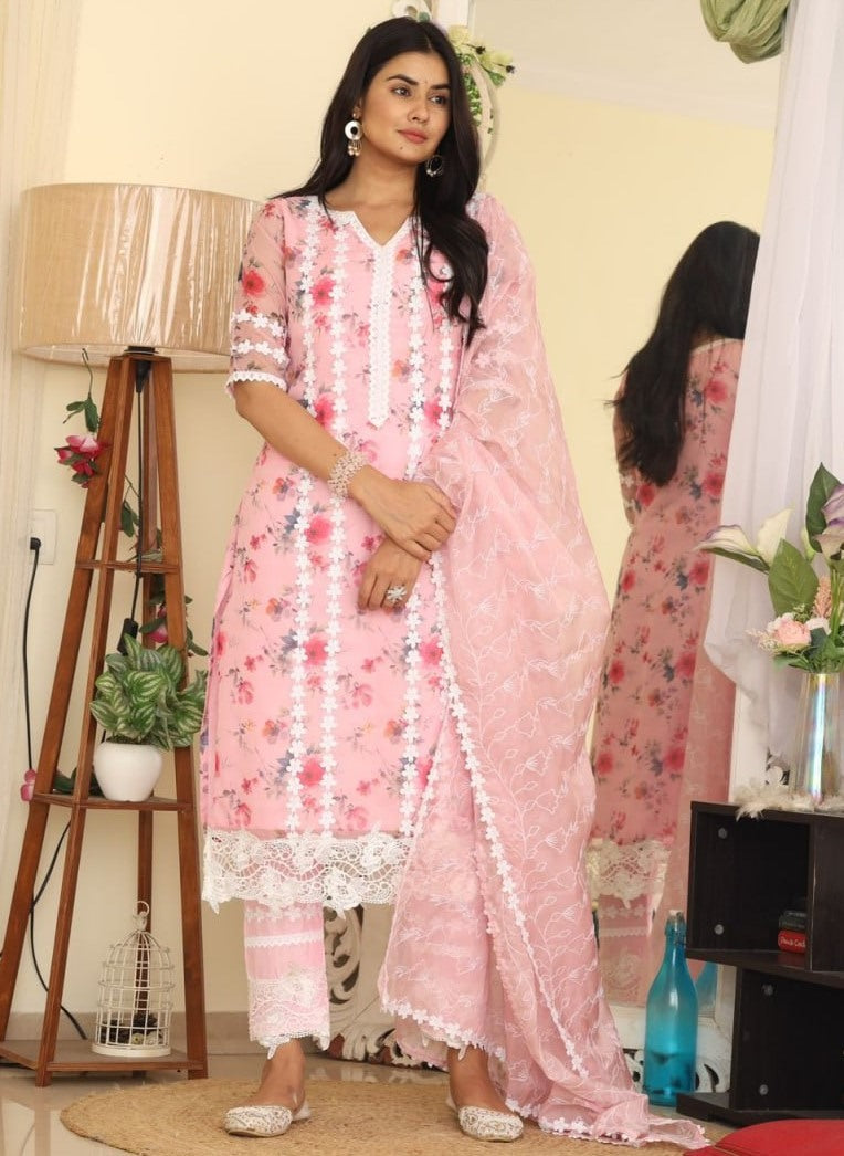 Baby pink organza print and thread work pant salwar suit
