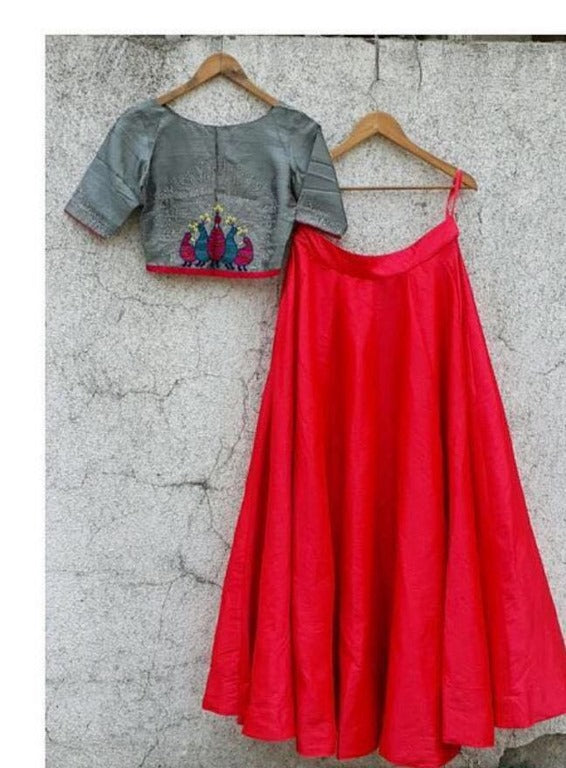 Beautiful Red embroidered Navratri special leghenga