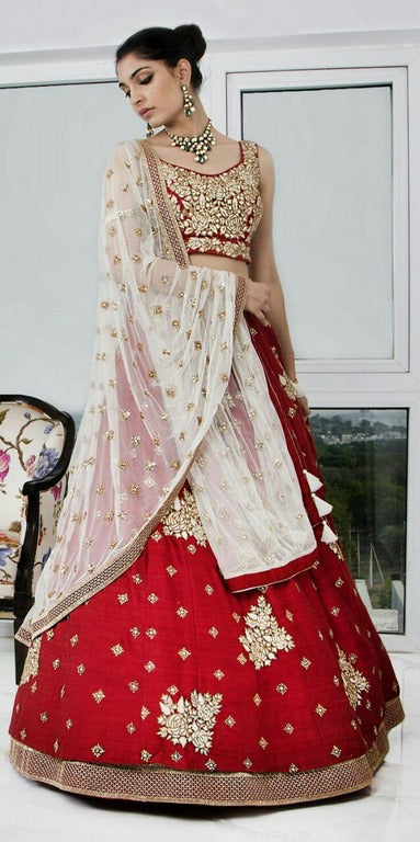 Beautiful Red embroidered Wedding lehenga