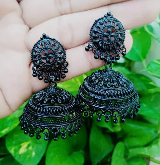 Black alloy artificial stones and beads earrings
