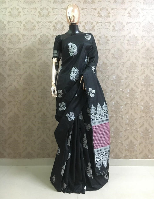 Black heavy weaving pallu silk saree
