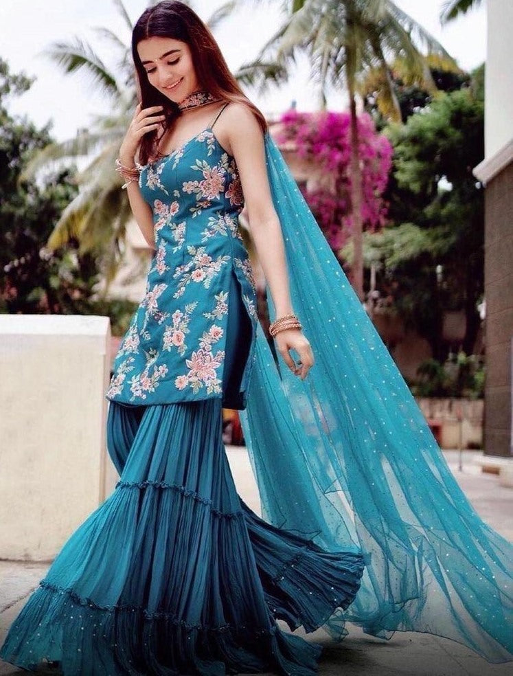 Blue georgette embroidered work kurta with plazzo