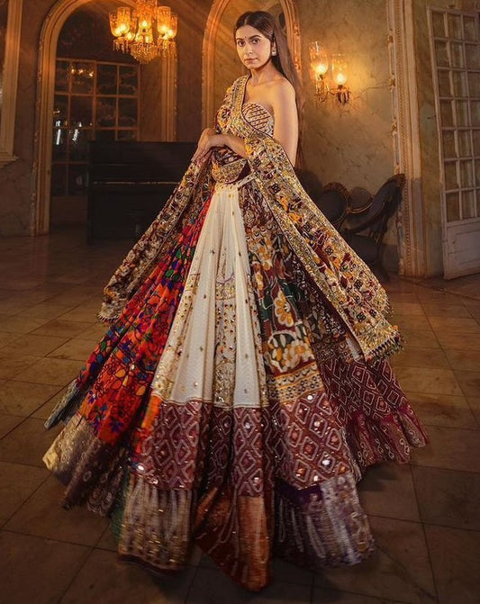 Cream cotton print mirror work gujarati garba navratri lehenga chaniya choli