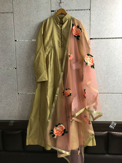 cream tapeta silk stylist anarkali suit with printed dupatta