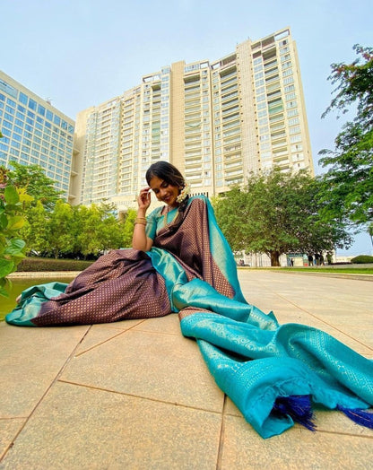 Dark blue and rama jacquard weaving work banarasi silk saree for wedding