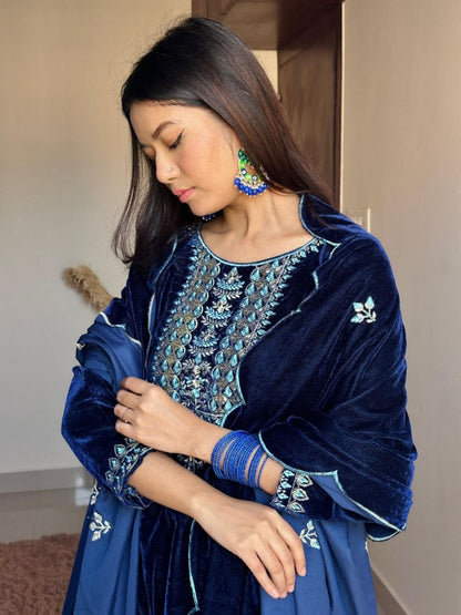 Dark blue velvet palazzo suit