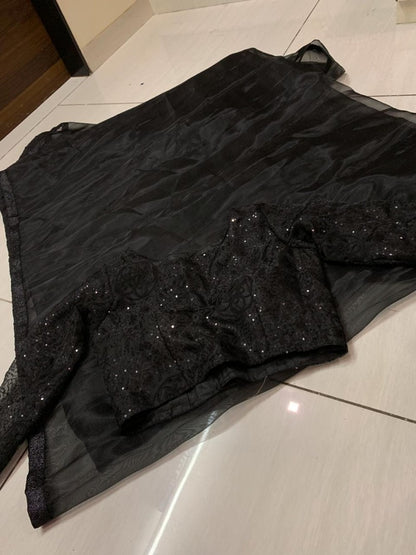 deepika padukon Black partywear saree