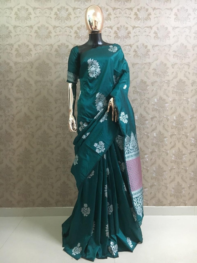 Green heavy weaving pallu silk saree