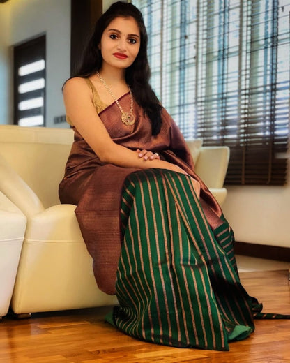 Green kanchipuram silk jacquard weaving work wedding saree