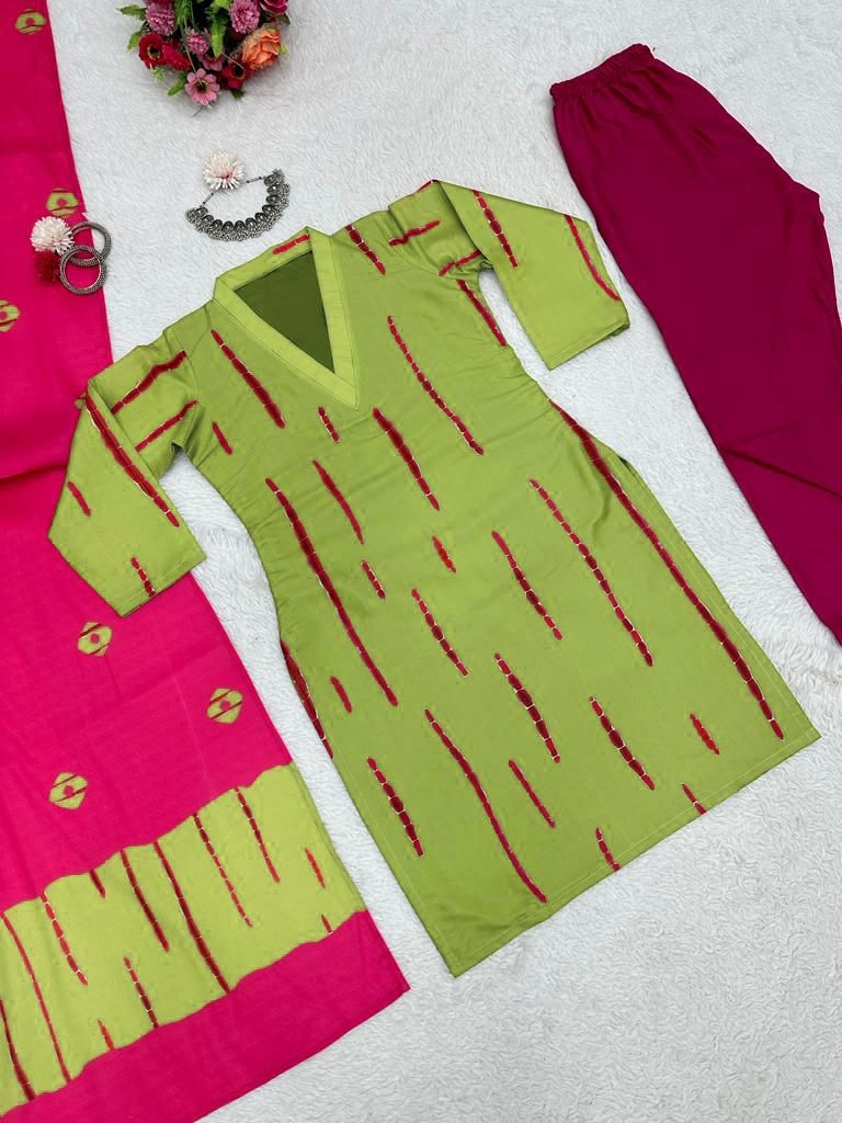 Green tapeta silk printed pant salwar suit