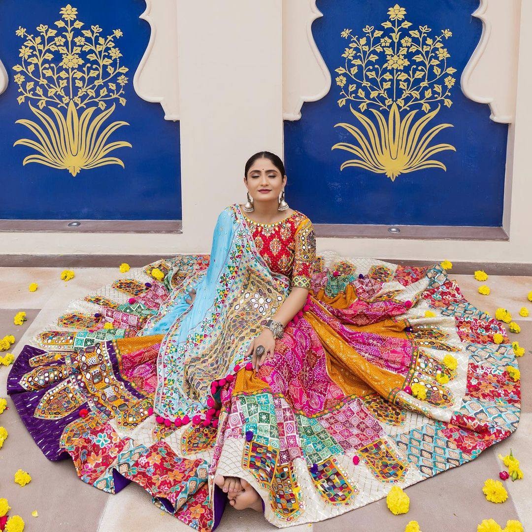 Multicolor muslin cotton gujarati garba navratri lehenga chaniya choli