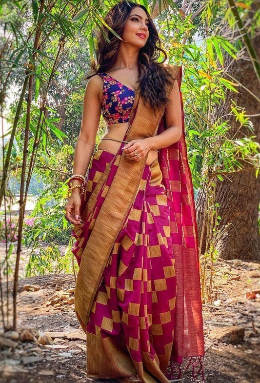 Pink banarasi silk jacquard work saree