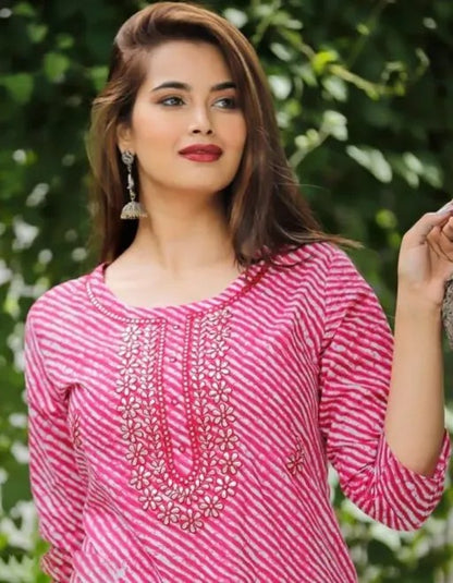 Pink cotton lehariya printed straight kurti