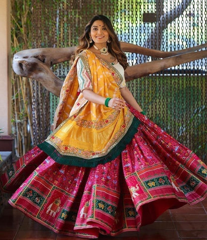 Pink print and mirror work gujarati garba navratri lehenga chaniya choli