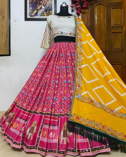 Pink print and mirror work gujarati garba navratri lehenga chaniya choli