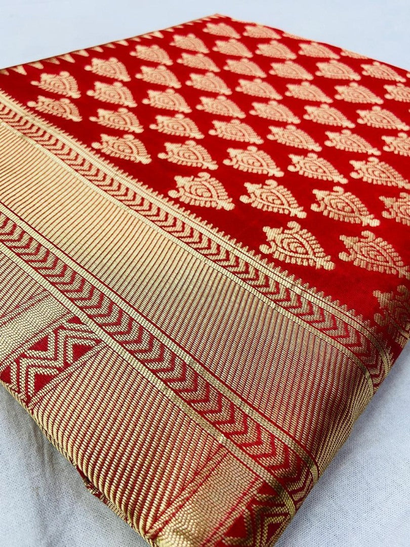 Red banarasi silk jacquard weaving work ceremonial saree