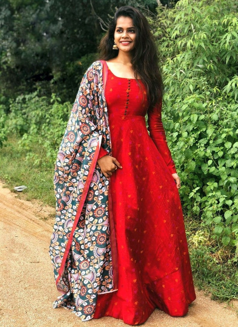 Red butter silk gown with printed dupatta
