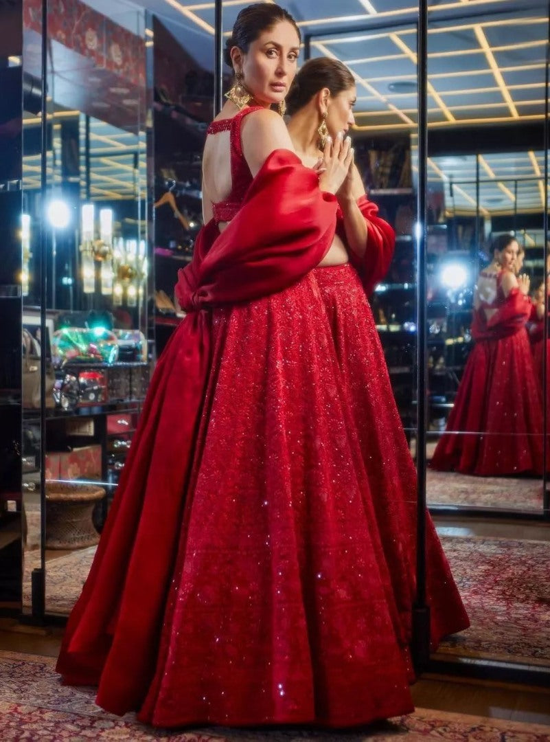 Red designer kareena kapoor bollywood wedding lehenga choli