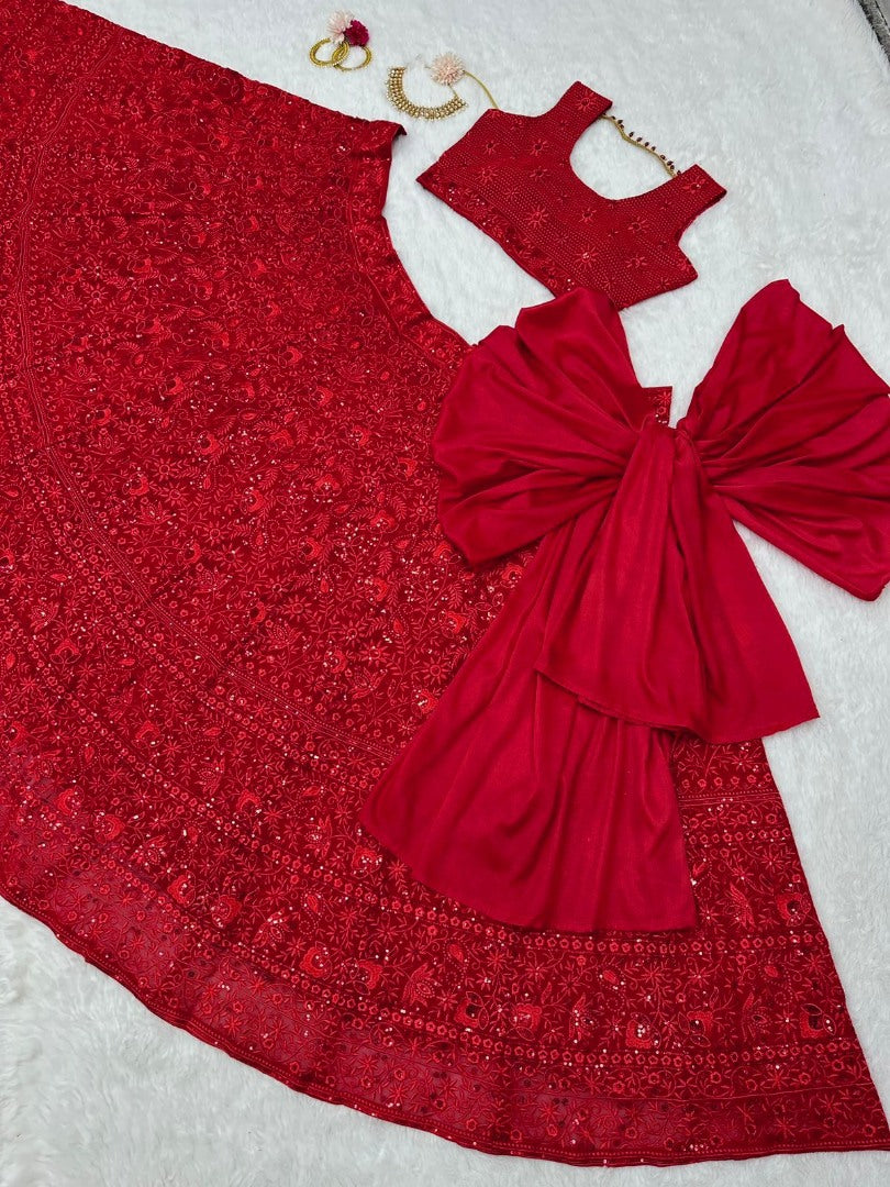 Red designer kareena kapoor bollywood wedding lehenga choli