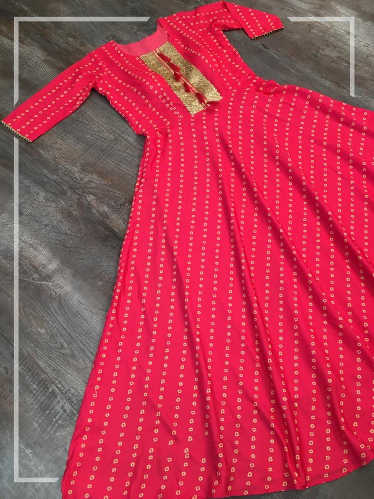 Red heavy maslin digital printed gown