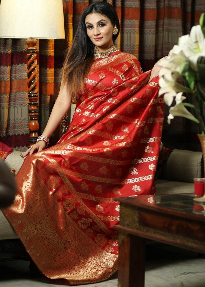 Red lichi silk jacquard weaving work wedding saree