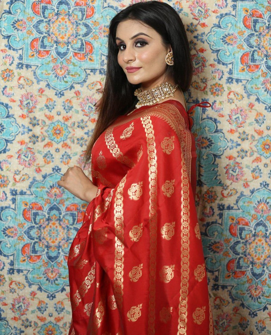 Red lichi silk jacquard weaving work wedding saree