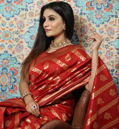 Red lichi silk jacquard weaving work wedding saree