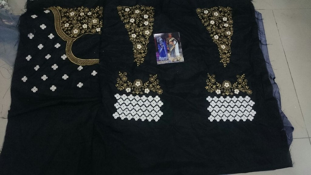 shriya nylon net white saree with heavy blouse