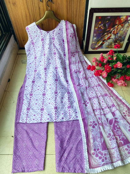 White and purple printed casual pant suit