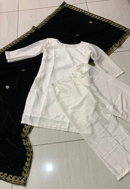 White chinon silk palazzo kurti with velvet dupatta