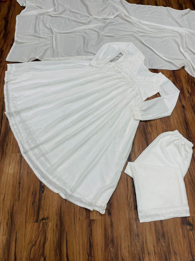 White chinon silk thread embroidered kurti