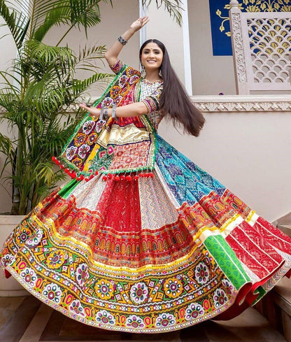 White cotton print mirror work gujarati garba navratri lehenga chaniya choli