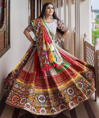 White cotton print mirror work gujarati garba navratri lehenga chaniya choli