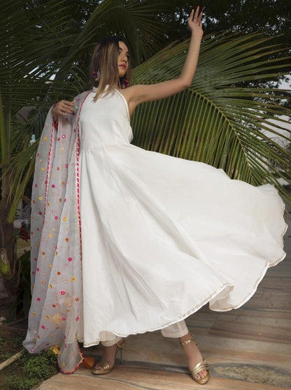 White georgette plain gown with stylist dupatta