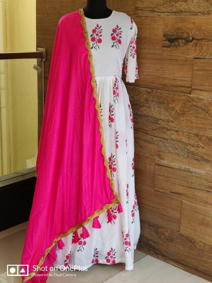 white heavy muslin digital printed gown with dupatta