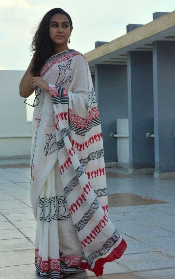 White malmal linen cotton saree