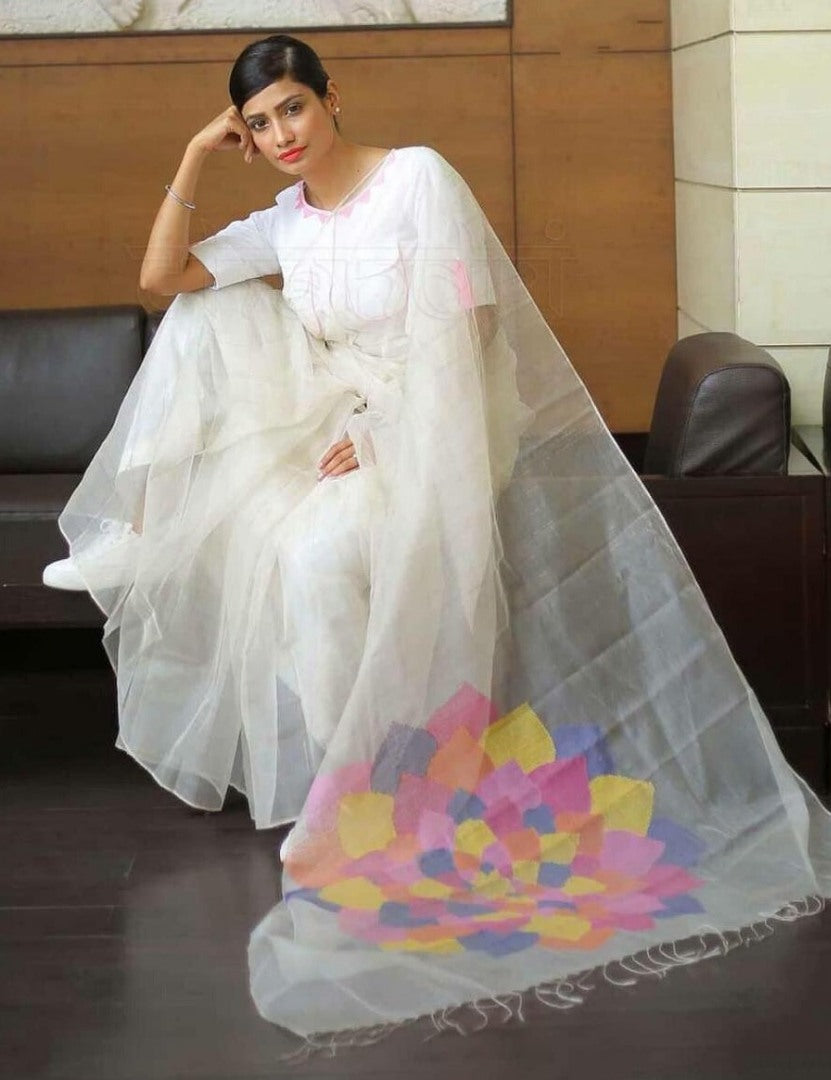 White moss organza multicolor digital printed attractive saree