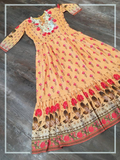Yellow heavy maslin cotton printed gown